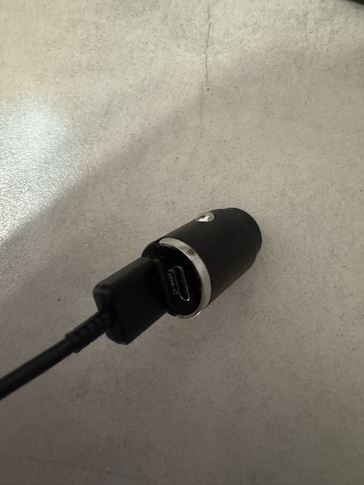Adapter samochodowy do zapalniczki USB / USB-C + kabel