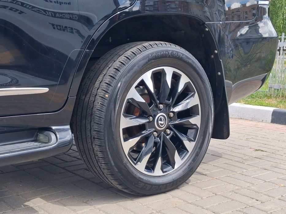 Lexus LX570 в гарному стані Торг є