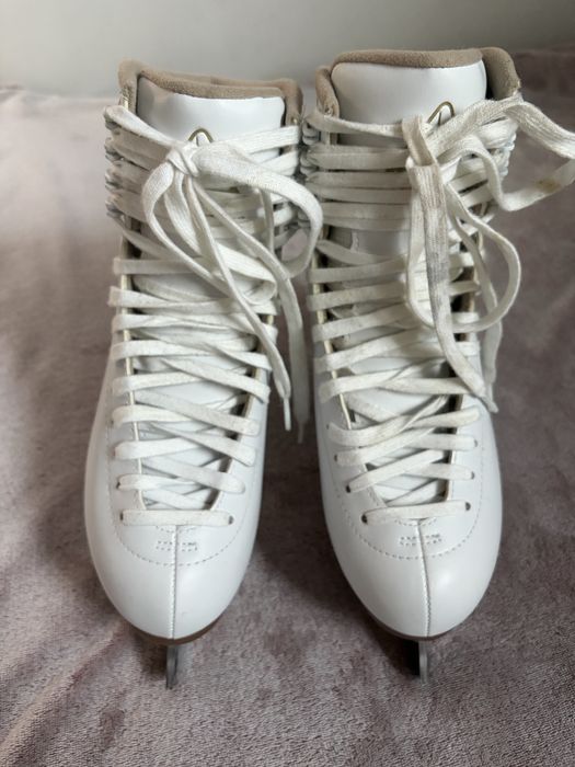 Łyżwy figurowe Jackson Mystique 7 1/2 (39)
