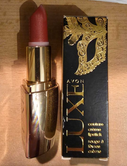 Szminka Luxe z Avon!