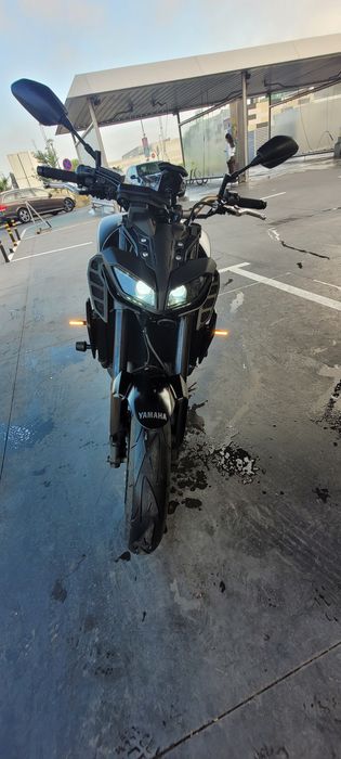 Vendo mota Mt09 2020