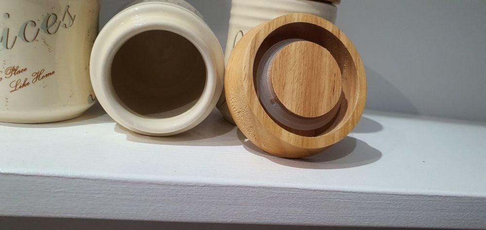 Pojemniki ceramiczne na przyprawy