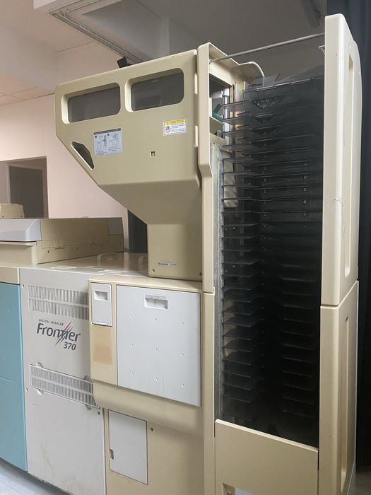 Mini Lab Fujifilm Frontier 370 a funcionar
