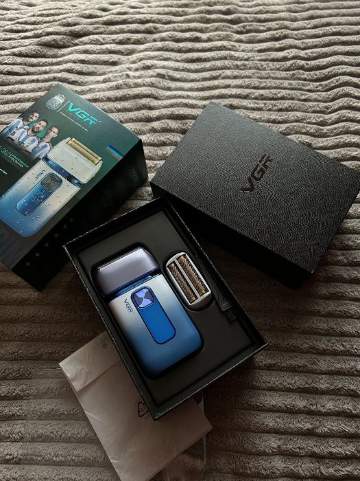 Продаю тример/шейвер (електробритва) VGR