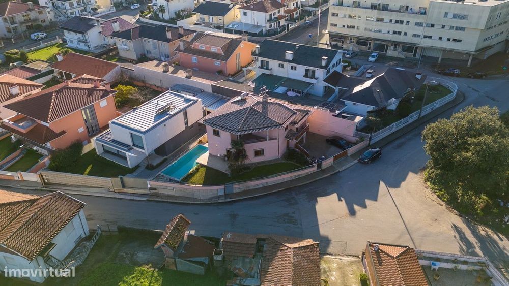 Moradia T3 com piscina em Fiães, Santa Maria da Feira