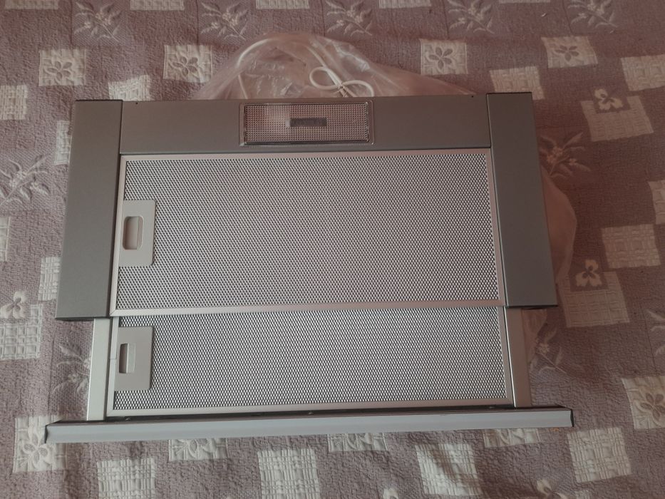 Продам кухонну витяжку вбудовану Ventolux моделі GARDA 60 MIX (700)колір Metallic Inox (нержавіюча сталь)