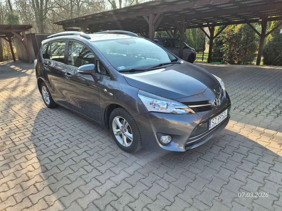 Toyota Verso Verso 1.8 LPG, drugi właściciel, Polska dystrybucja