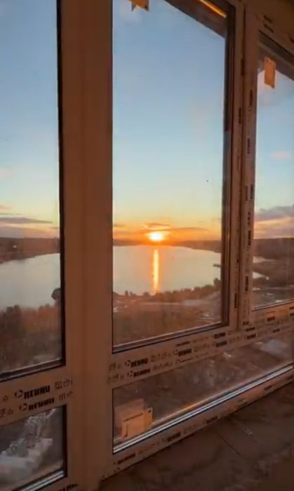 Однокімнатна видова квартира на озеро