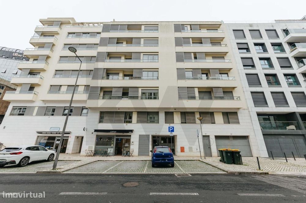 ✨ T3 de Luxo na Urbanização STADIUM | 2 Garagens | Localização Prime e