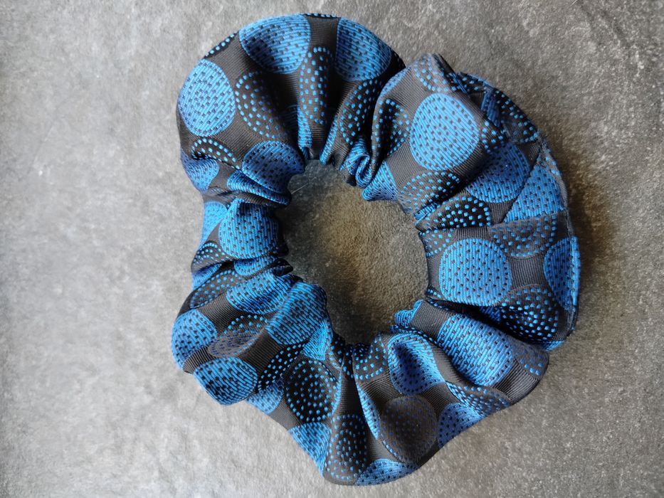 Jedwabna gumka do włosów handmade