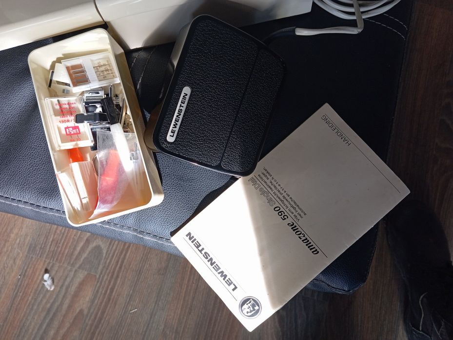 Швейная машинка Lewenstein