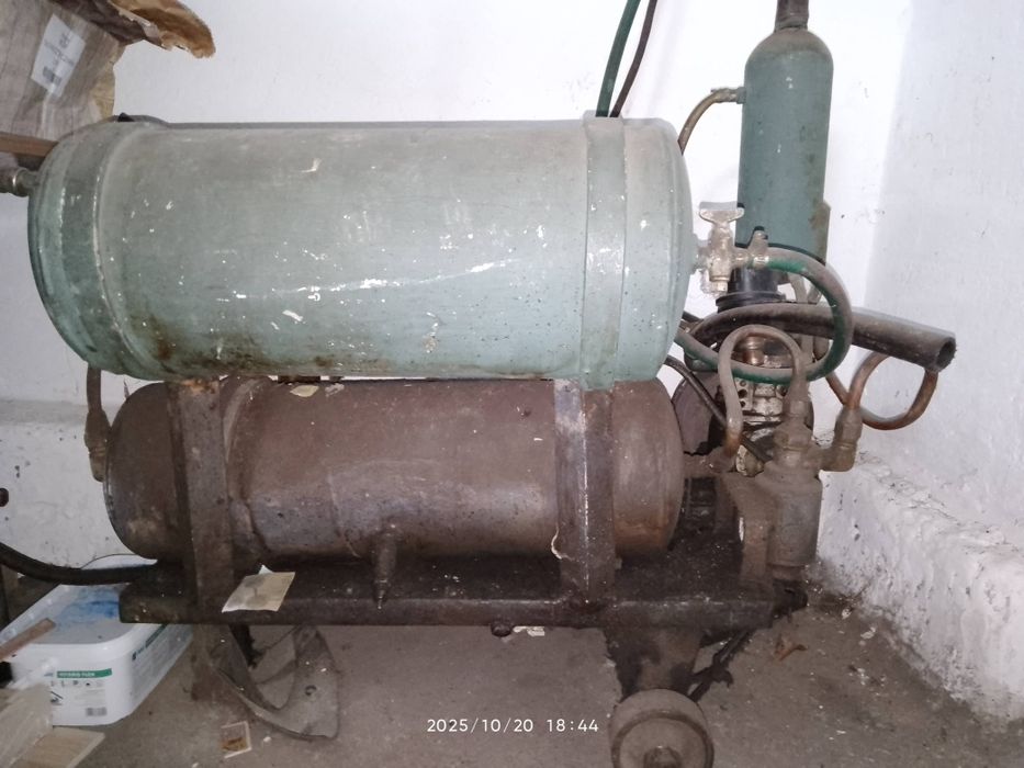 Kompresor warsztatowy - sprężarka 360V 2 butle