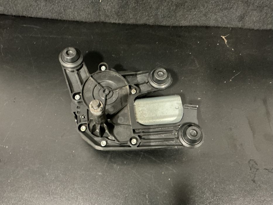 MOTOR LIMPA PARA-BRISAS TRASIRO PEUGEOT 308 LIMOUSINE ANO 2008