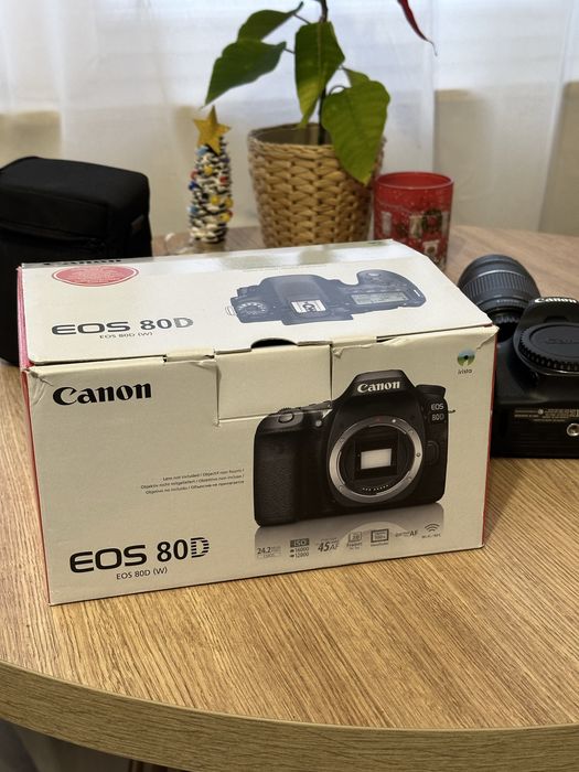 Canon EOS 80D DSLR + Obiektywy SIGMA 50mm f/1.4 i 30mm 1.4 +2obiektywy