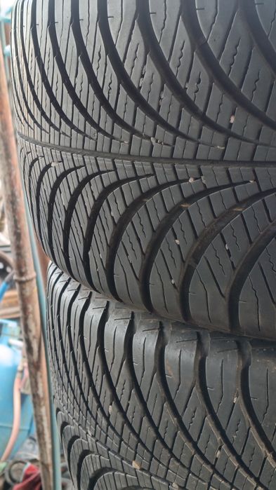 235.45.19 Goodyear Vector 4 season dot 2322  opony wielosezon