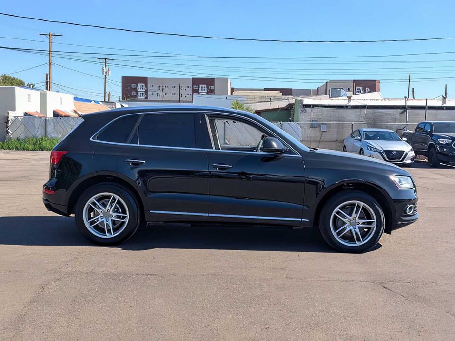 Audi Q5      2015