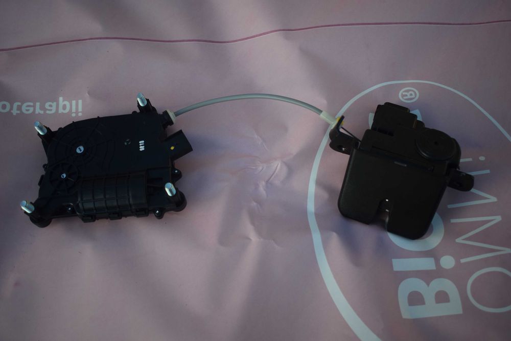 Zamek Klapy Bagażnika Dociąg Hyundai Tucson II 16R.