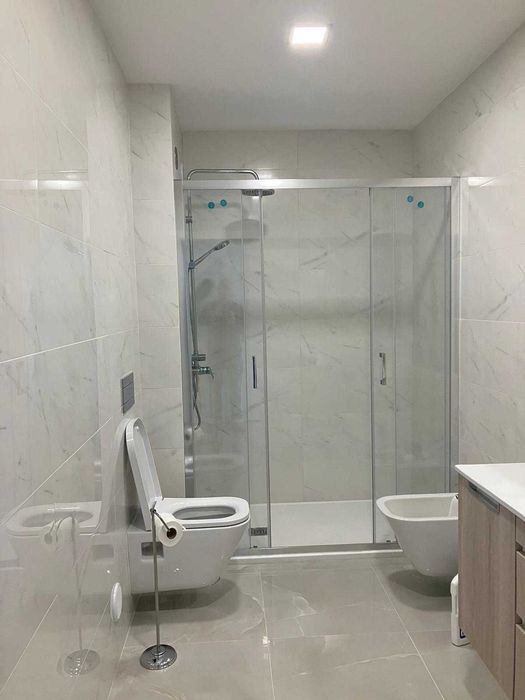 Apartamento T1 Novo com Garagem - Para férias em Sesimbra