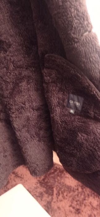 Casaco de homem em pele marca Guess NR 52