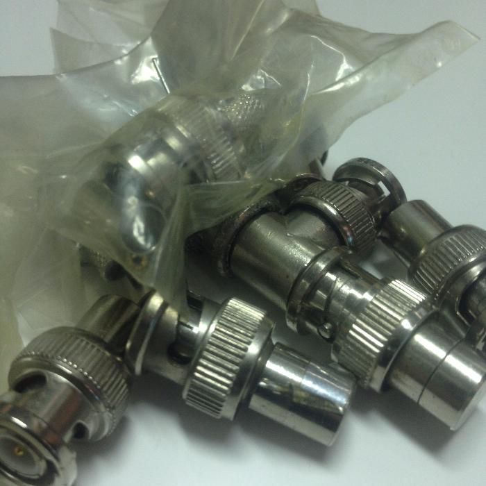 Ficha de pressão para cabo coaxial