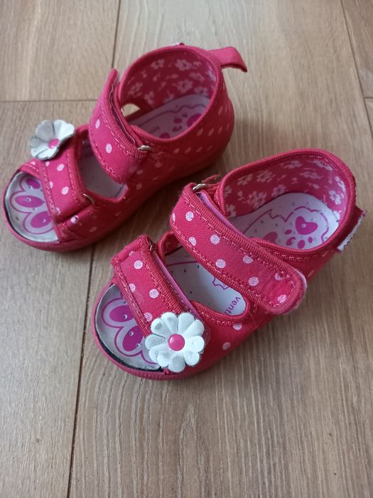 Kapcie dziewczęce 21