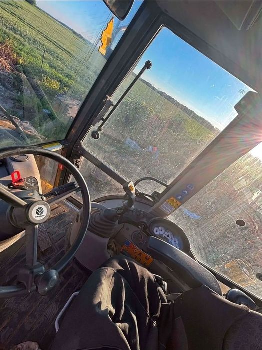 Koparko-ładowarka New Holland B115B