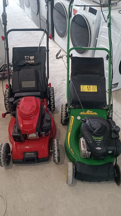 Бензинова газонокосарка John Deere run46