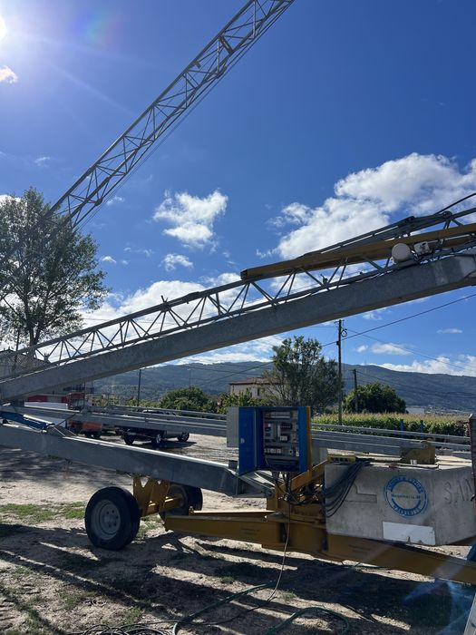 Grua hidraulica 24 metros