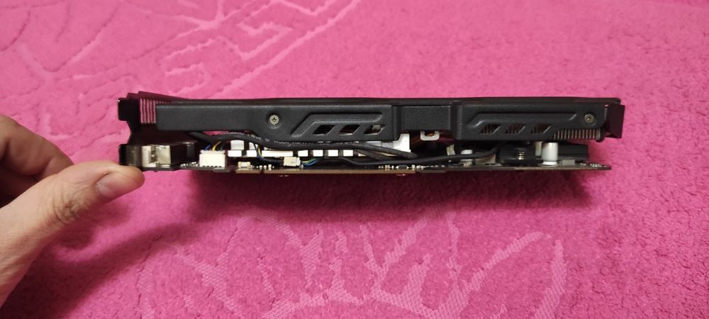 Asus Gtx 560 DirektCU ii 2