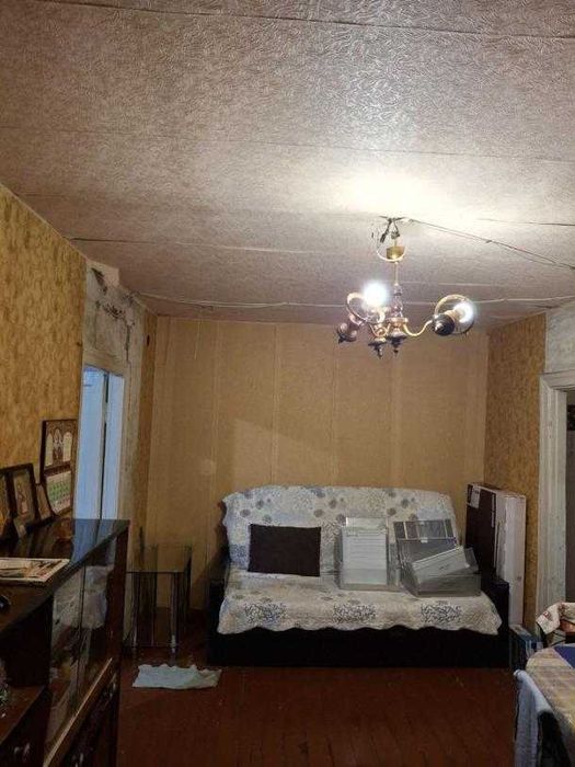 Продам 2-кімнатну квартиру Буди