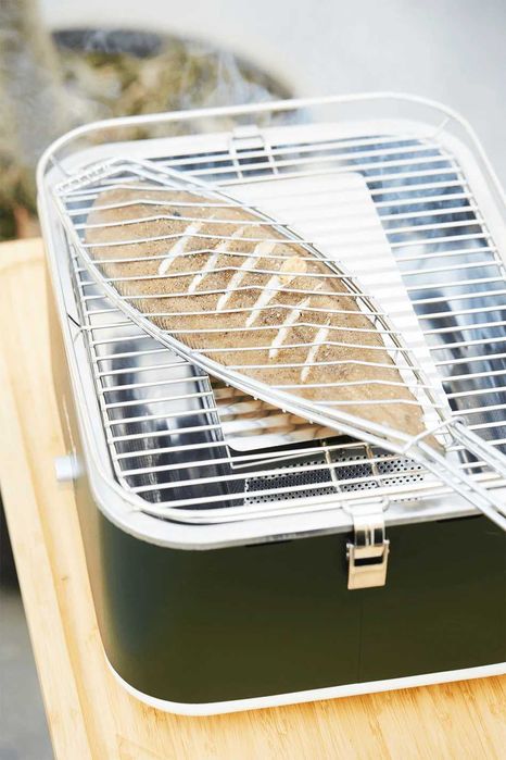 Carlo przenośny grill węglowy stołowy z wentylatorem i torbą