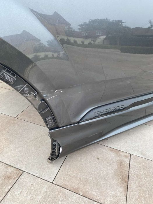 Продам задні праві двері з Audi q7