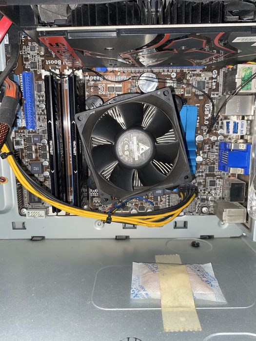 Komputer do gier MONITOR GTX 1050Ti intel core i7