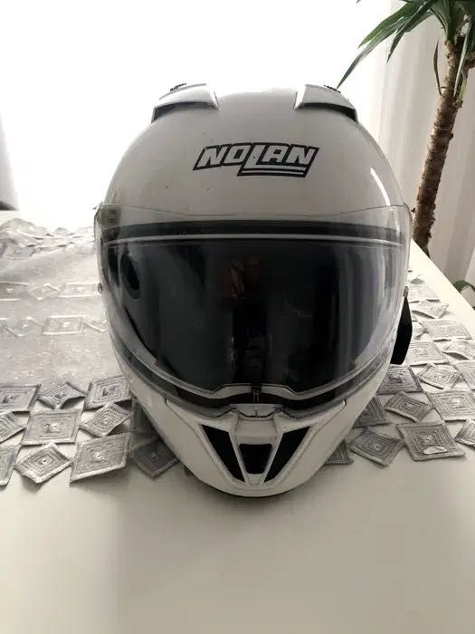 kaski i kombinezony motocyklowe