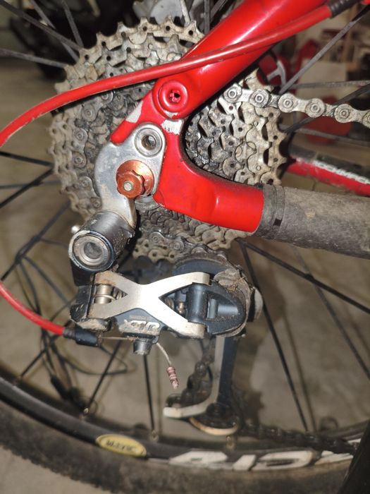 Bicicleta Rock Machine carbono roda 26'
