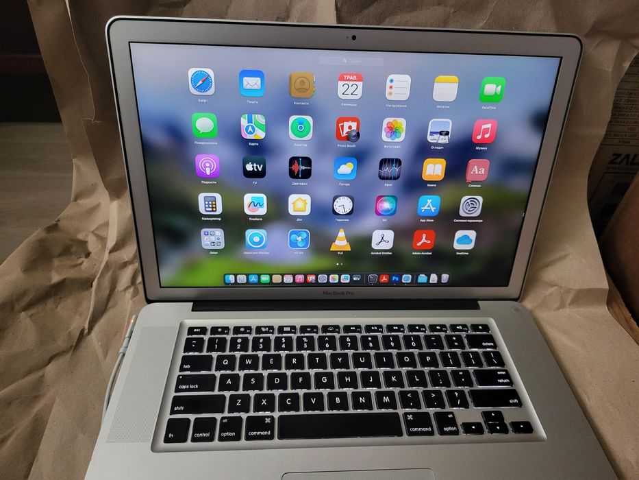 Macbook Pro A1286 Late 2011 Core i7-2860QM Radeon HD 6770M 8Gb SSD 256