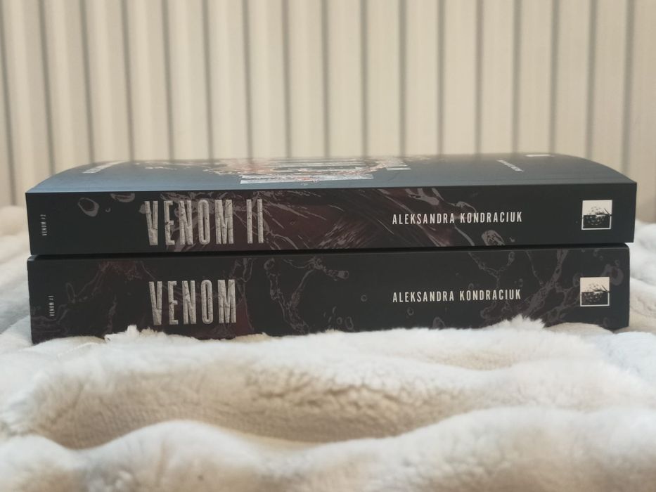 Venom, 2 tomy, praktycznie nowe, możliwość zakupu pojedyńczej książki