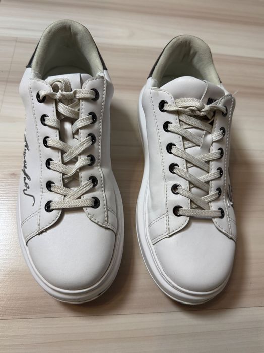 Skórzane sneakersy Karl Lagerfeld – rozmiar 39