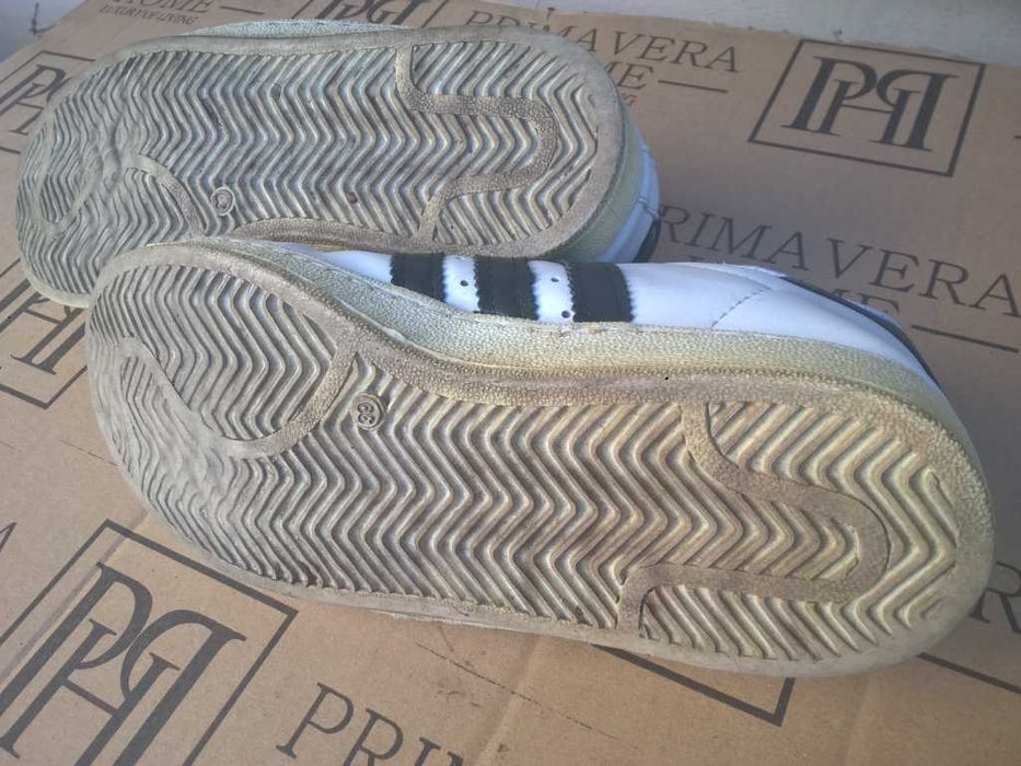 Buty sportowe ADIDAS SuperStar Białe Trampki młodzieżowe rozm39 Modne