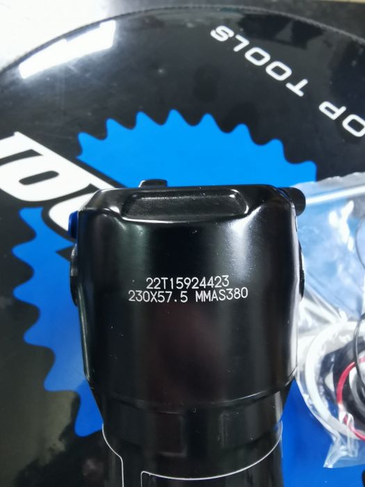 Rock Shox Super Deluxe Thrushaft 230x62,5 Trek Slash Gen 5 Rail