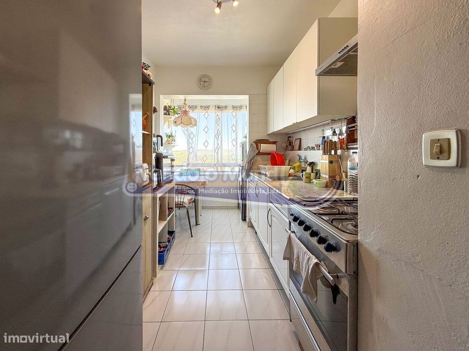 Apartamento T3 em Loures (LXLR042)