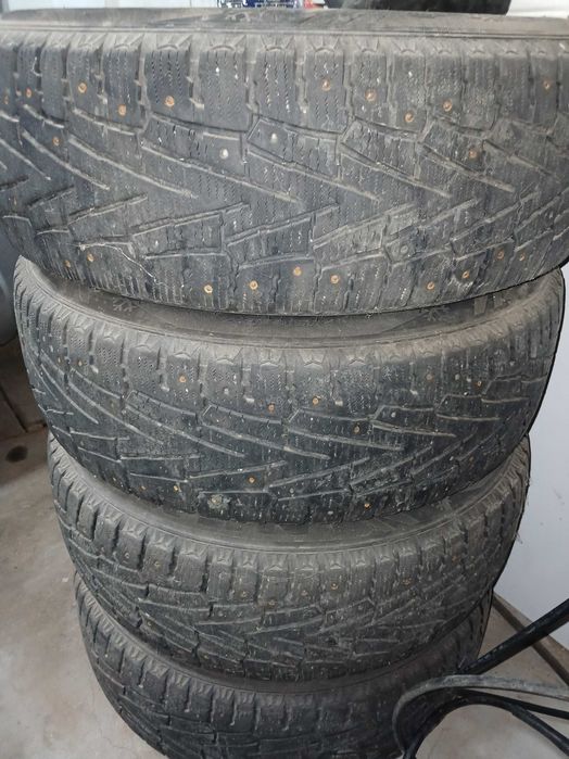 Продам диск+ резина 235.65  r17