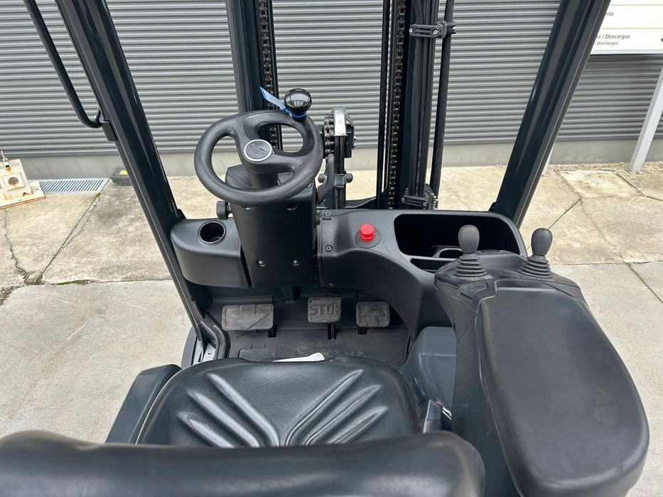 Empilhador Linde 2000 Kgs Elétrico