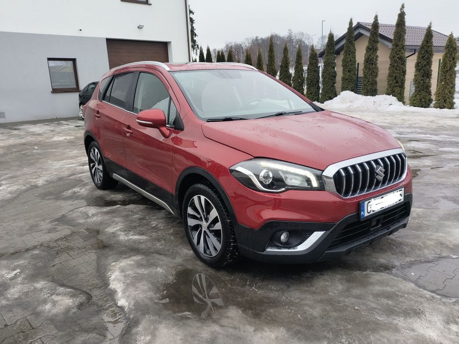Suzuki SX4 s cross Lift 1.4 T automat 4X4  panorama skóry radar kamera
