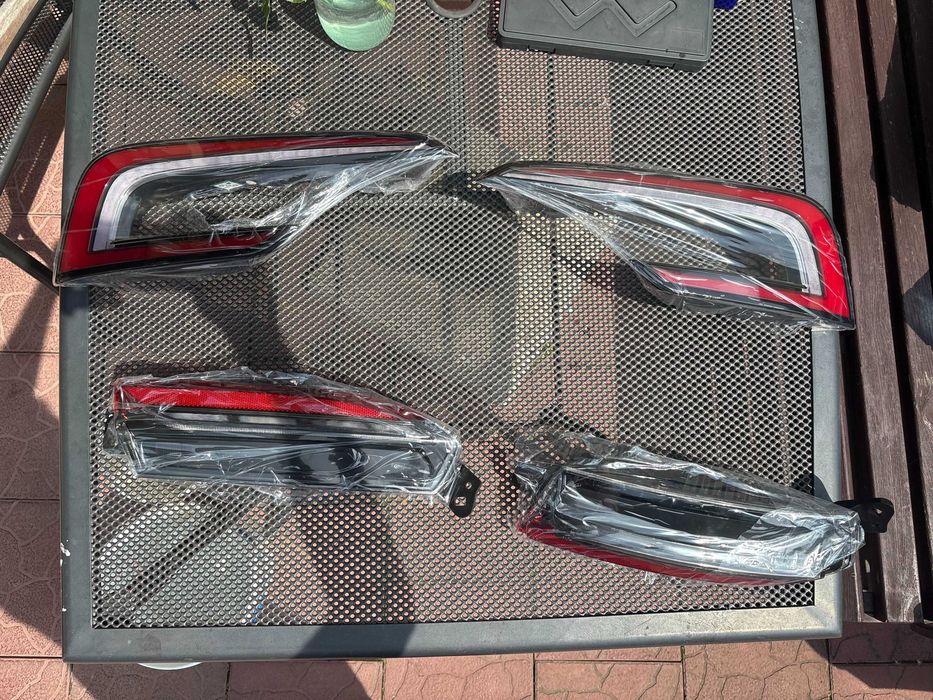 Фонар Tesla model 3 2023- Highland В кришку багажника і бампер