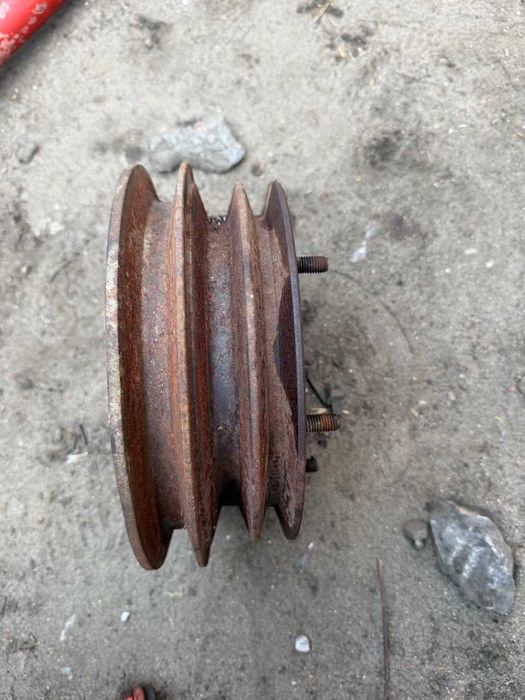 Koło pasowe na 3 pasy z odrzutnika kombajn Deutz Fahr M88 66 750 600 660 inne