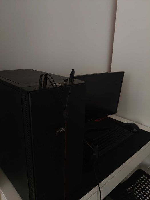 Sprzedam komputer
