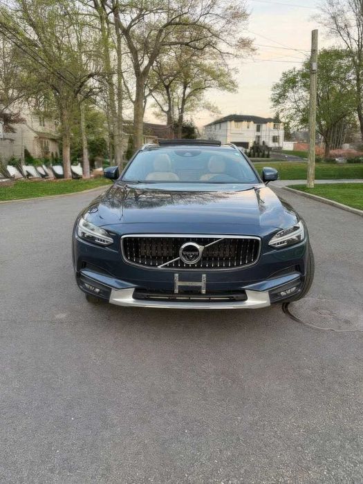 Volvo V90      2018