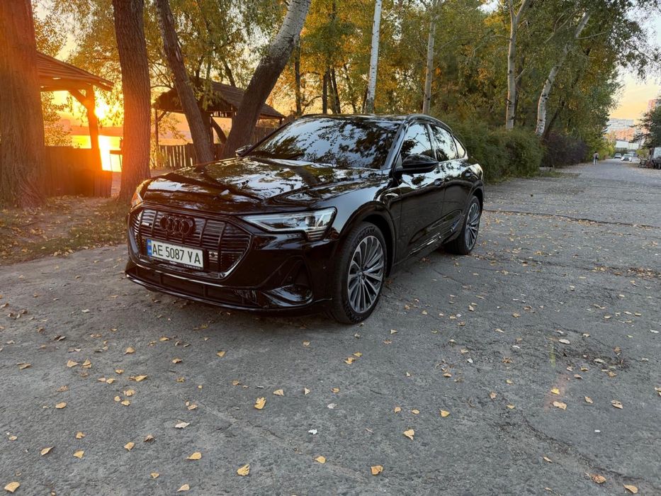 Легковий автомобіль