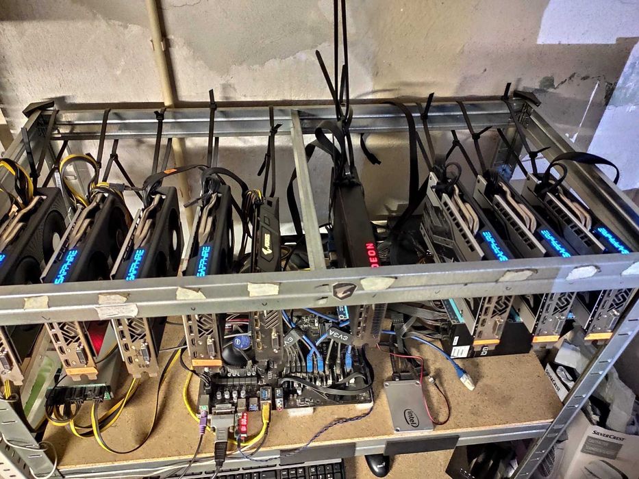 Rig de mineração | Mining rig | AMD RX580 Nitro+ e Vega 56